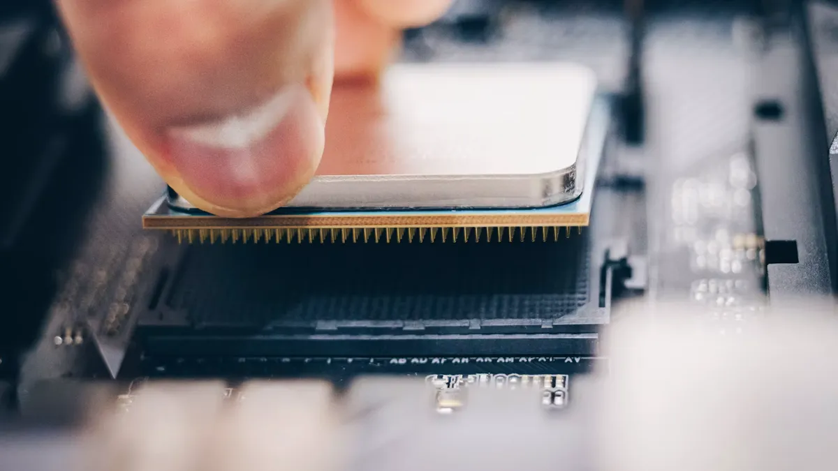 AMD supporterer AM5 helt til 2029, og slipper samtidig Ryzen 7 7700X3D