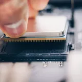 AMD supporterer AM5 helt til 2029, og slipper samtidig Ryzen 7 7700X3D