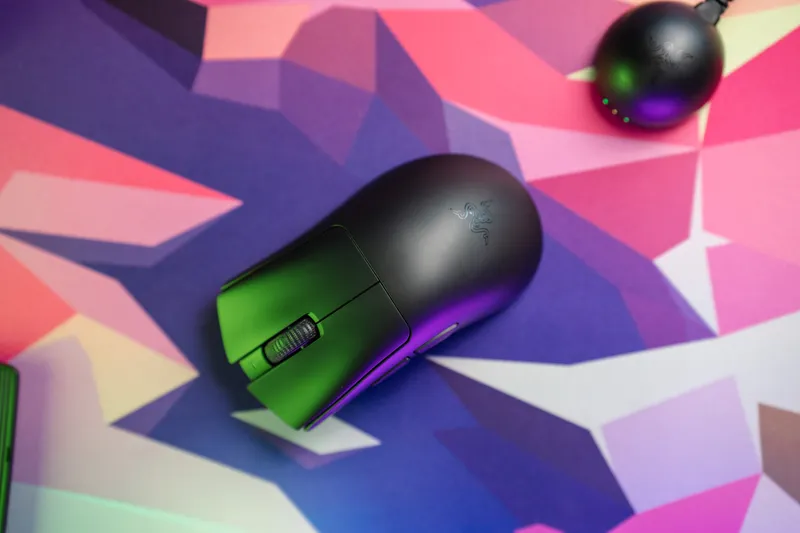 Razer DeathAdder V4 Pro test: digg form og ypperlig ytelse!