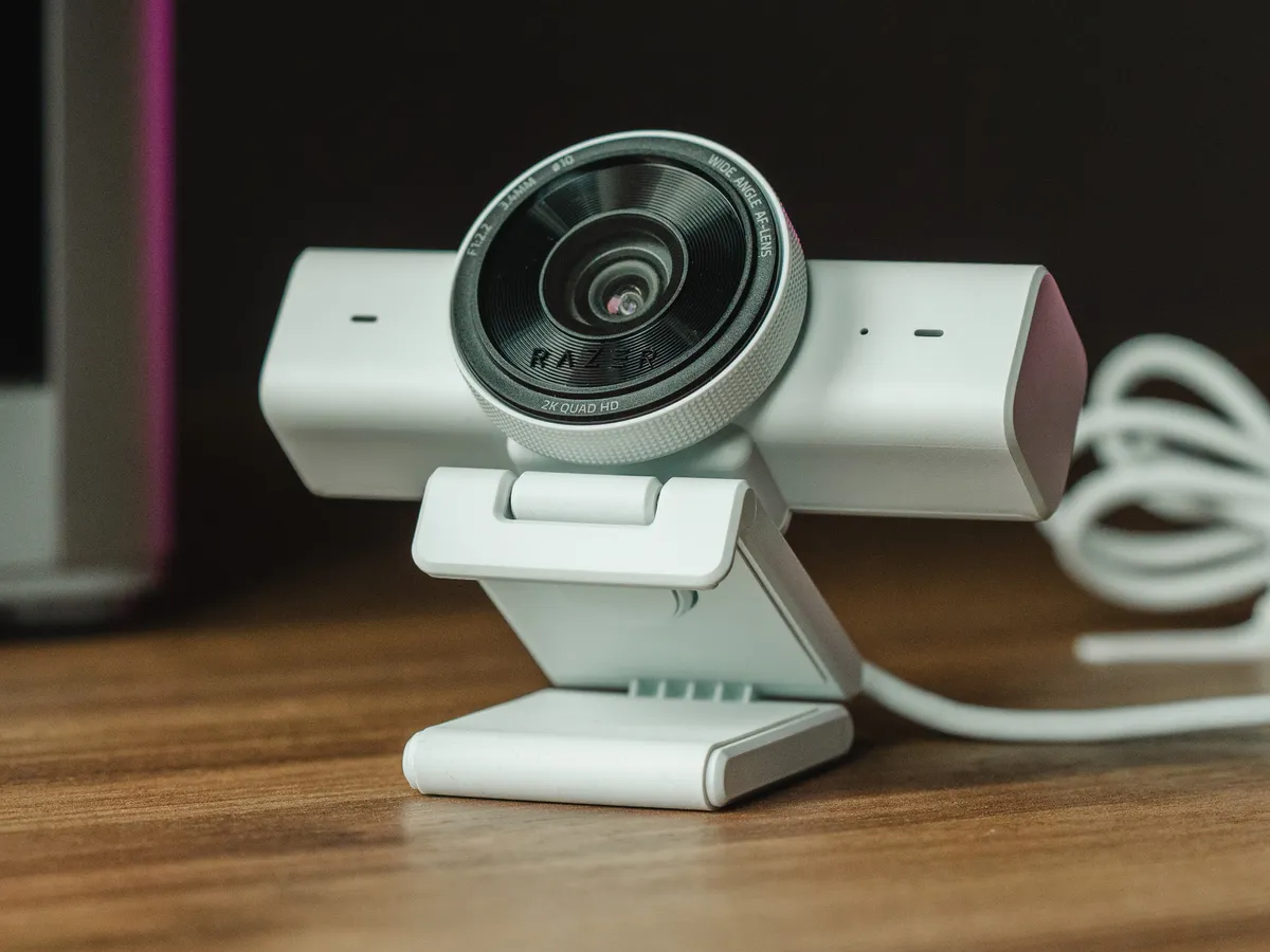 Razer Kiyo V2 X webcam: Grei hardware, men Synapse og USB-A trekker ned