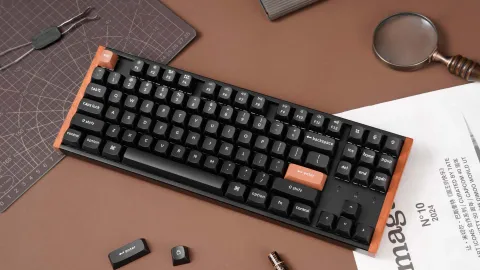 Keychron K4 vs K2, K6, K8 og K10 — samme tastatur, ulike layouts