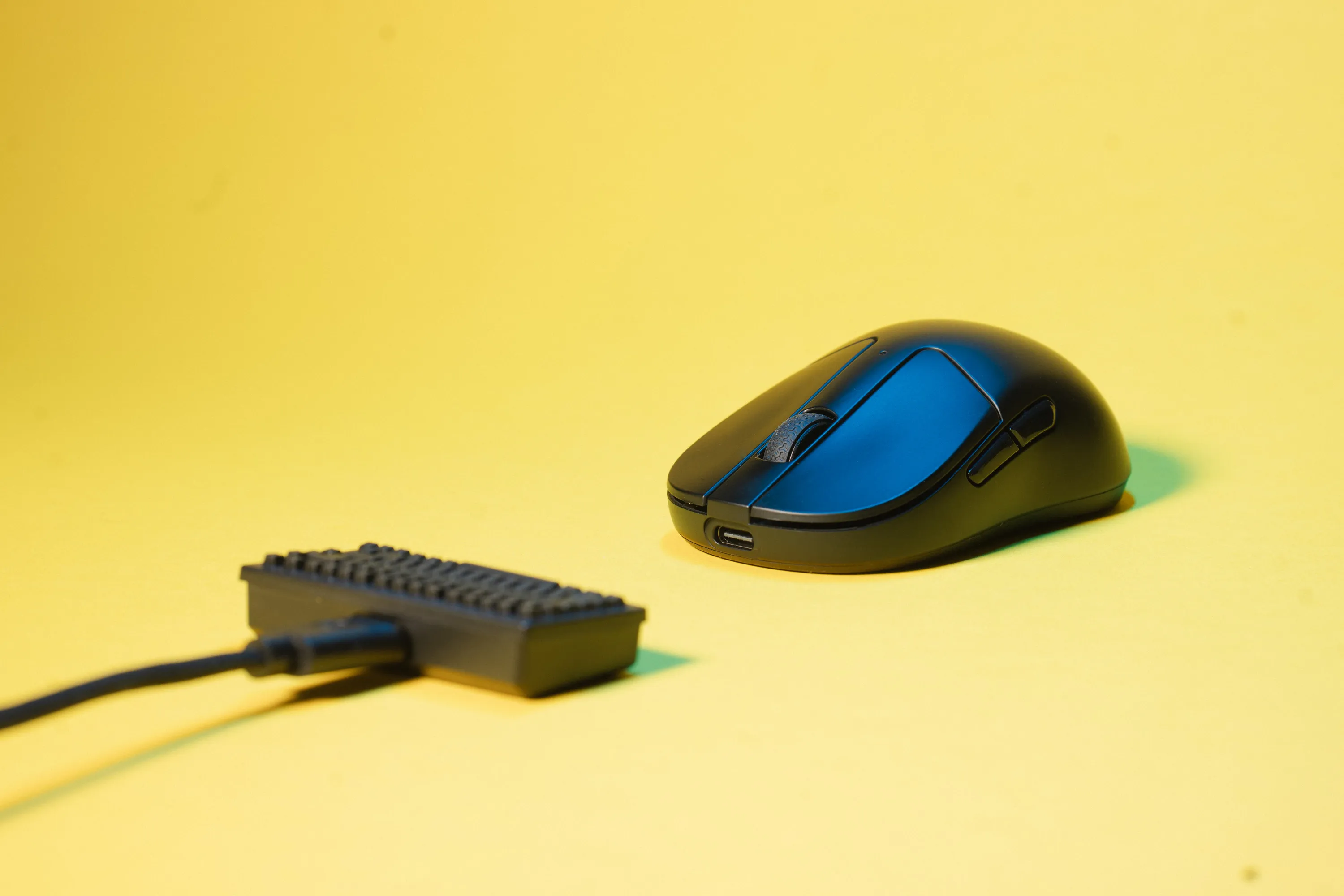 Keychron M4 med mini-tastatur-mottaker