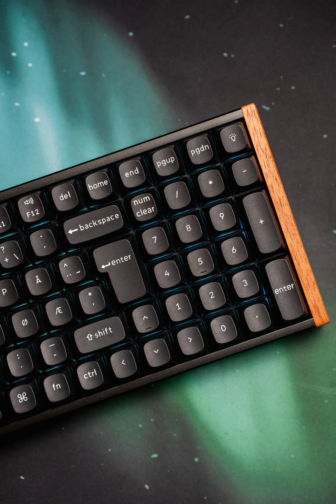 Keychron K4 HE SE er trangt på feil steder