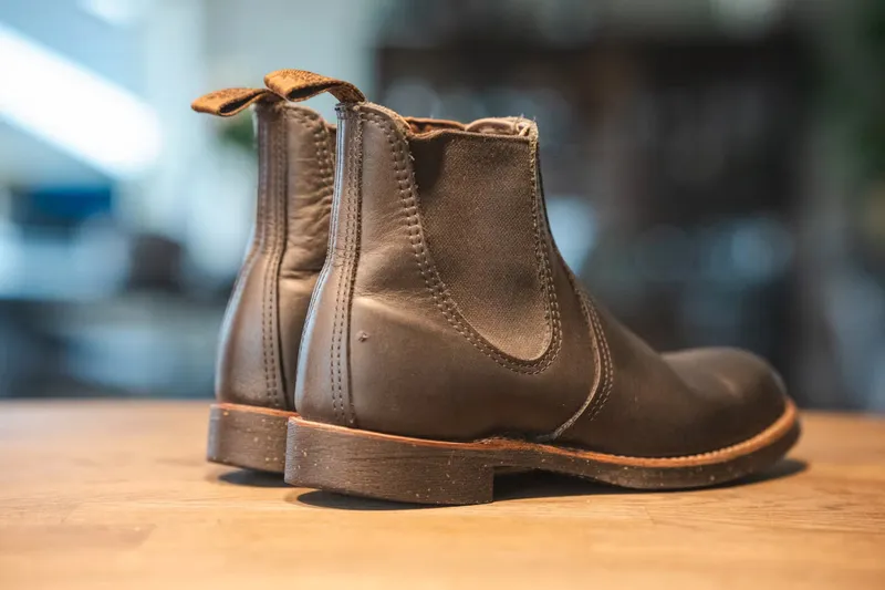 Red Wing chelsea i profil sett fra siden