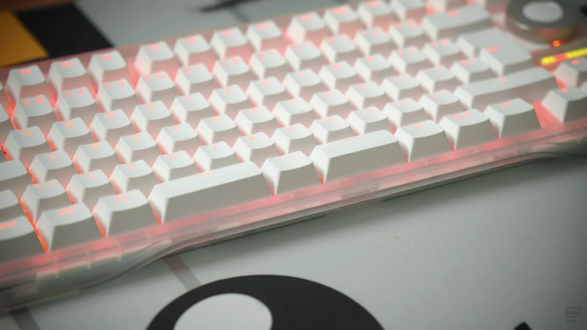 Wooting 80HE+ kommer, med split spacebar, KNOB, ny plate og brytere!